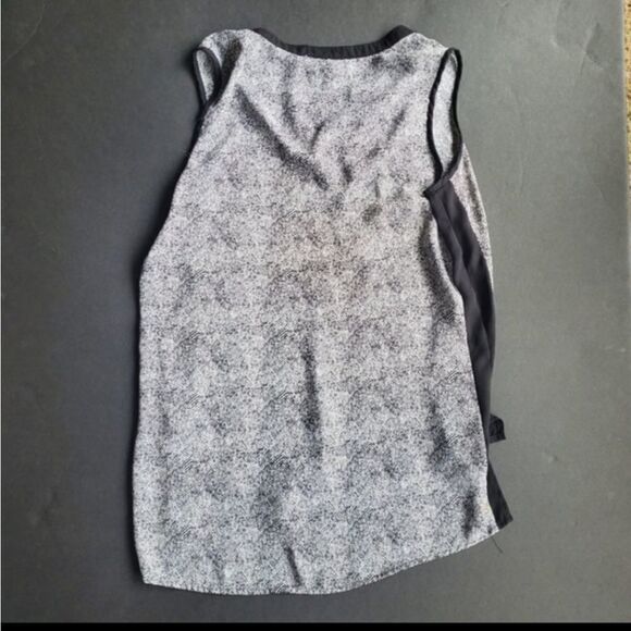 Daniel Rainn Zebra Striped Blouse - Picture 6 of 8